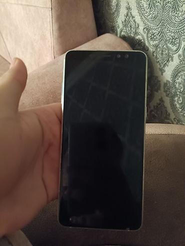 samsung televizor təmiri: Samsung a8 işləyir və 32 gb yaddaşı var tək problem arxasında qırıq — 1
