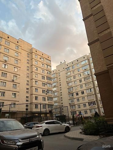 2 8: 3 комнаты, 100 м², Кок-Жар ж/м Элитка, 8 этаж, Евроремонт — 1