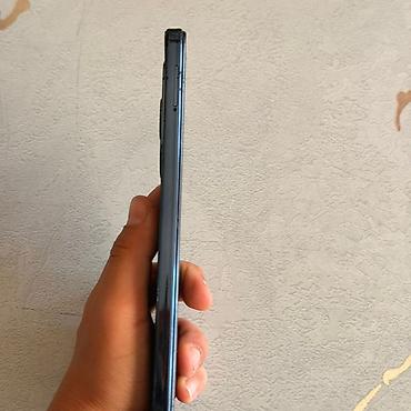 на камерный свет: Infinix HOT 50i, Б/у, цвет - Синий, 2 SIM — 2