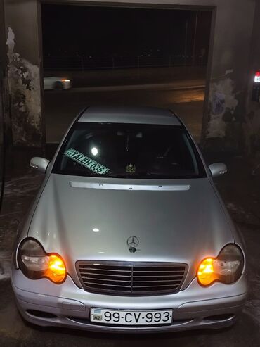 Mercedes-Benz: Mercedes-Benz C-Class (W203) sedan - Kuzov: 4 qapılı sedan, gümüşü — 5