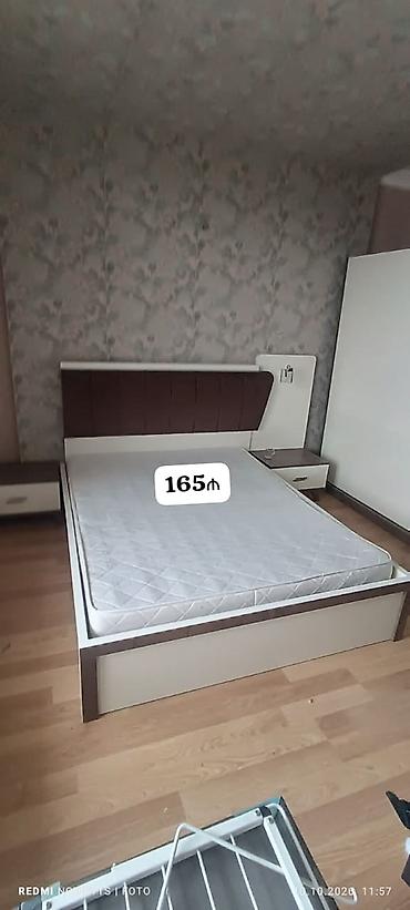 Taxt2 tumbası ilə bir yerdə 165₼.matrası var. Ünvan