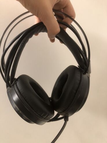 Другая аудиотехника: USB qoşulan qulaqlıq - Üst-üstə yerləşən yumşaq dəri yastıqlı