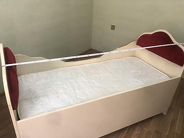 tek carpayi: Uşaq/yüksək yanlı single çarpayı və döşək - Ölçü: eni təqribən 80 sm — 6