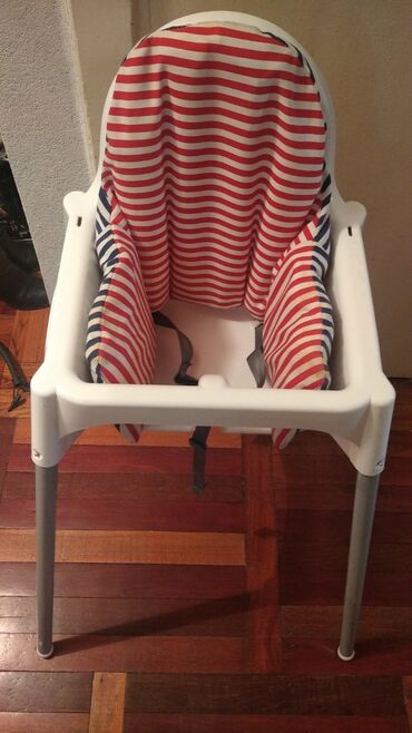 чехол на стульчик для кормления: Детский стульчик для кормления. "ИКЕА " в идеальном состоянии