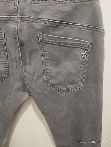 Farmerke: Sive farmerke – slim/skinny kroj - Dužina 98 cm širina struka 39 cm - — 5