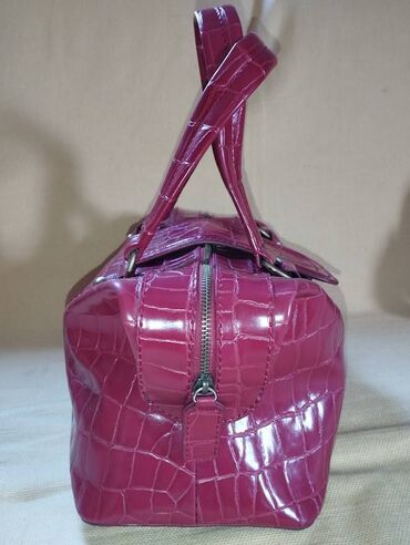 Torbe: Zara torba NOVO Nova Zara torba. Dimenzije Visina - 16cm Visina sa — 3