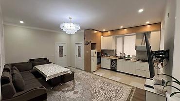 Продажа таунхаусов: 3 комнаты, 97 м², 5 соток, Аламедин-1 мкр Септик, Горячая вода, Электричество — 18
