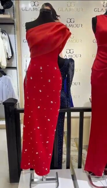 prada eynekleri qiymeti: Ölçü: 38 (M) rəng: qırmızı qiymət: 140AZN Rayonlara poçt vasitəsilə