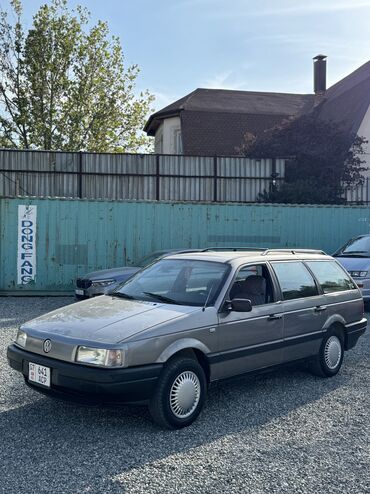 Volkswagen: Volkswagen Passat: 1991 г., 1.8 л, Механика, Бензин, Универсал