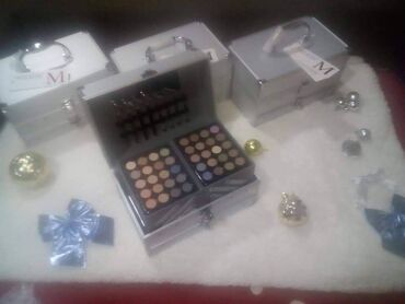 Šminka: Miss Rose Veliki kofer sa sminkom *94 senki *12 ruzeva *12 kremastih — 4