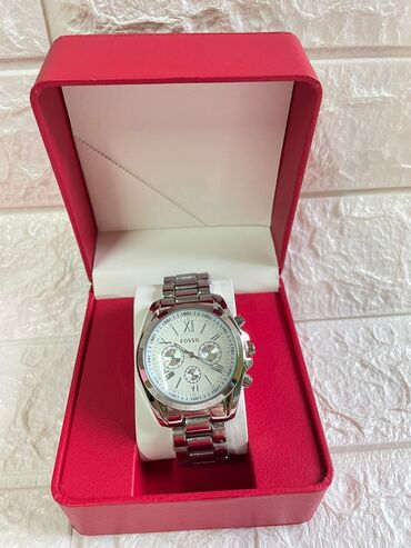 Ručni satovi: Cena: 3100 (sa kutijom)
Cena:2600 (bez kutije) ✨ — 28