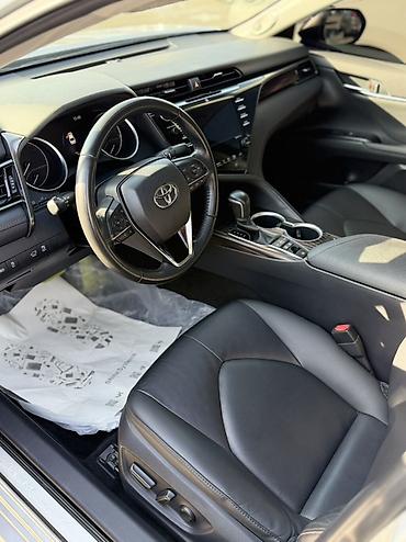 Toyota: Toyota Camry: 2020 г., 2.5 л, Вариатор, Гибрид, Седан — 10
