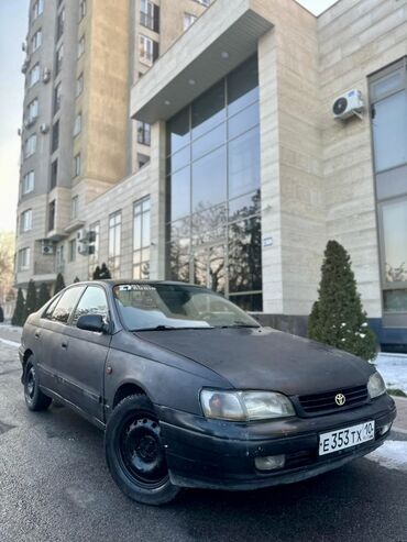 Toyota: Toyota Carina E: 1997 г., 1.8 л, Механика, Бензин, Седан