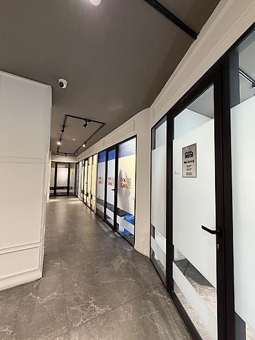 Аренда офисов: Аренда офисов, 30 м², В жилом комплексе, 1 линия — 4