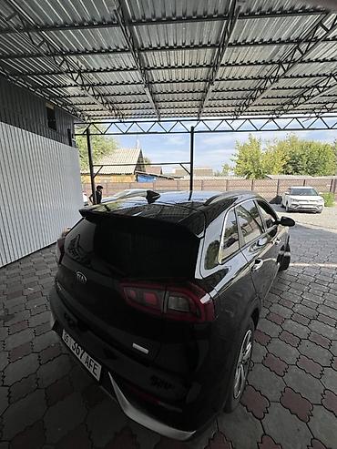 кью 05: Kia Niro: 2019 г., 1.6 л, Робот, Гибрид, Кроссовер — 8