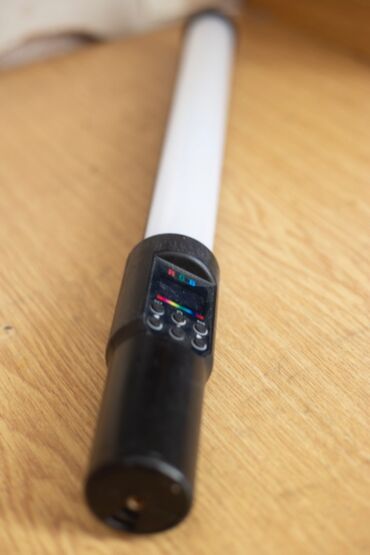 Videokameralar: - Blackmagic Pocket Cinema Camera 6K - Sigma 18-35mm, 1.8 f art lens — 6