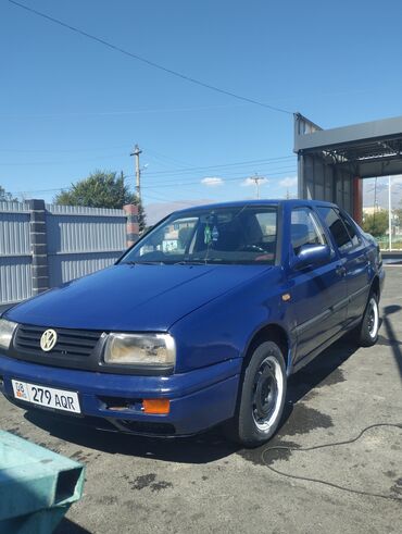 volkswagen b4: Volkswagen Vento: 1994 г., 1.8 л, Механика, Бензин, Седан