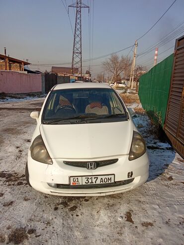 колф 3: Honda Fit: 2002 г., 1.3 л, Автомат, Бензин