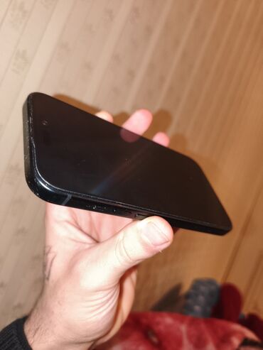 Apple iPhone: IPhone 15, Qara, Face ID — 6