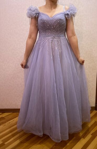 Toy paltarları: Toy nişan libası. M (38) ölçü. L razmerə də gedər (arxası iplə — 5