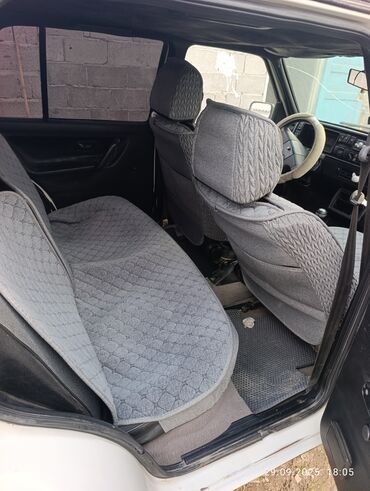 ось на прицеп: Volkswagen Golf: 1991 г., 1.8 л, Механика, Бензин, Хетчбек