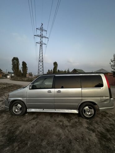 Honda: Honda Stepwgn: 2000 г., 2 л, Автомат, Минивэн — 3