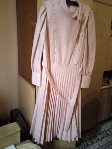 haljina nigde: Bоја - Roze, Večernji, maturski, Dugih rukava