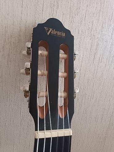 saatli: Klassik gitara, İşlənmiş, Ünvandan götürmə, Ödənişli çatdırılma — 4