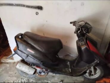 богажник для скутера: Скутер Yamaha, 100 куб. см, Бензин