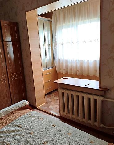 квартира прсуточно: 2 комнаты, 12 мкр Собственник, Семейным, от 1 года, С мебелью полностью — 4