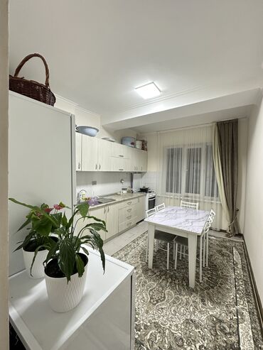 Продажа квартир: 2 комнаты, 82 м², Элитка, 2 этаж, Евроремонт