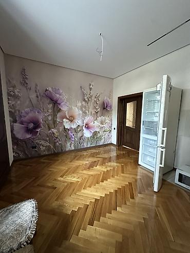 комната кызыл аскер: 🏡 Продается просторный 3-уровневый дом 📍 Кызыл-Аскер, ул. Казакова — 8