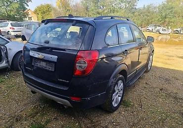 putnički kombi 8 1: CHEVROLET CAPTIVA 2.0VCD - KOMPLETAN AUTO U DELOVIMA | Svi delovi — 4
