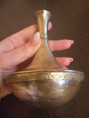 xrustal güldanlar: Антикварная вазочка! Старинная! Для вашей коллекции! Высота 14.5