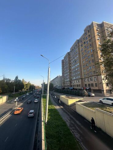 сдаю дом долгосрочно без хозяина: Сдам в аренду коммерческое помещение на первой линии по ул