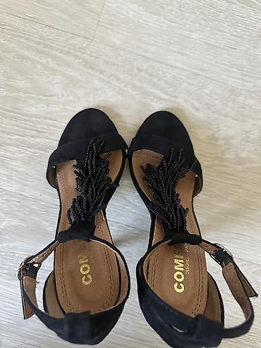 walkmaxx zenska obuca: Sandale 
velicina:36 — 5