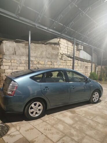 Toyota: 2008 ci il. qiymet 12000 m — 9