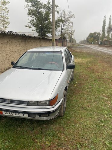 Mitsubishi: Mitsubishi Lancer: 1991 г., 1.3 л, Механика, Бензин