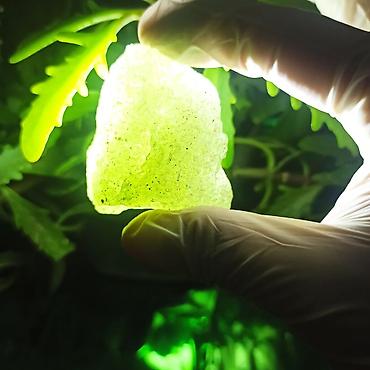 Dekorativ daşlar: Təbii Yaşıl Kristal Daş Satılır | Hədiyyə və Kolleksiya üçün Enerji — 9