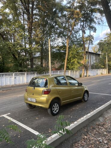 где купить машину дешевле: Toyota Vitz: 2000 г., 1 л, Автомат, Бензин, Хэтчбэк