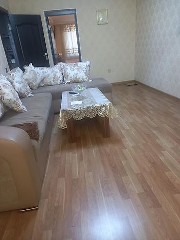 Uzunmüddətli kirayə mənzillər: Mənzil elanı orta təmir.istilik dövlət.su daimi.əlavə bakda — 11