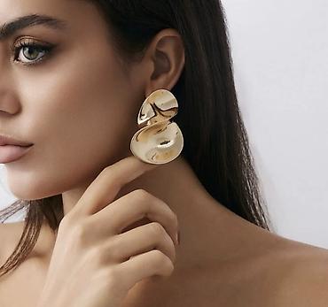 Подарки и сувениры: Подарок на 8 марта Подарок 3000+ сомов всего за 1800. Мы собрали — 19