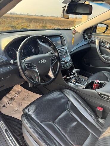 Hyundai: Hyundai Grandeur: 2.2 l | Sedan — 10