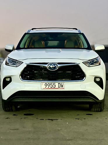 отдам не дорого: Toyota Highlander: 2023 г., 2.5 л, Вариатор, Гибрид, Кроссовер — 1