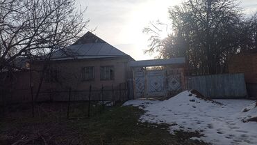 загородные дома отдыха бишкек: Дом, 300 м², 7 комнат, Собственник, Старый ремонт