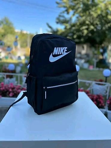 Sportske torbe i rančevi: Ranac
3300 din 
30x43
💋 — 9