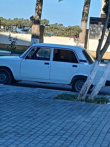 ucuz masin satanlar: VAZ (LADA) 2107: 1.6 l | 22000 km Van/Minivan