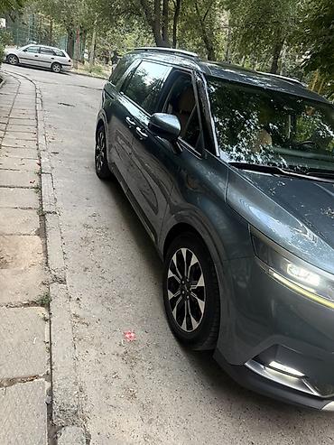 авто каран: Kia Carnival: 2022 г., 2.2 л, Автомат, Дизель, Минивэн — 4