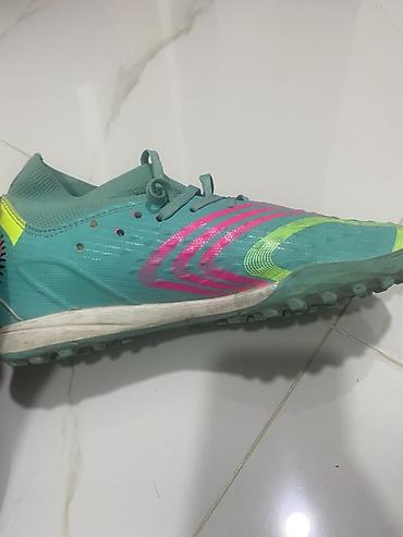 Butslar: Cemi 4 defe ıstıfade edılıb.Məhsul: Adidas futbol butsası (turfa/mini — 4