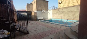 qurtuluş 93 evler: 3 комнаты, 110 м², Нет кредита, Средний ремонт